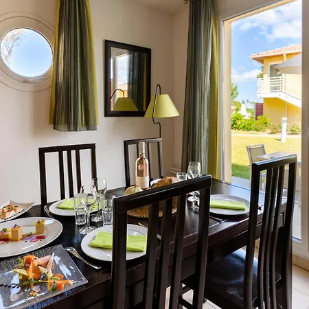 Cote D'azur Chic For 4 *