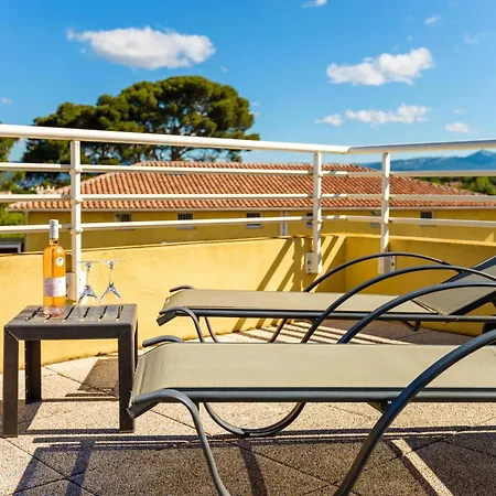 Appartement Cote D'azur Chic For 4 *